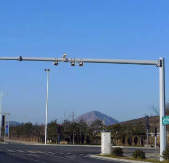 監控（kòng）八角杆